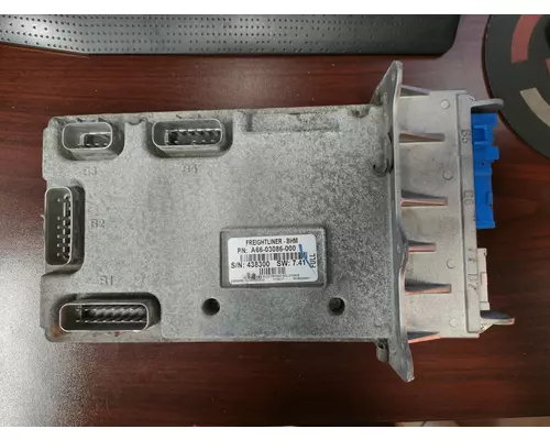 FREIGHTLINER M2 106 Electronic Chassis Control Modules