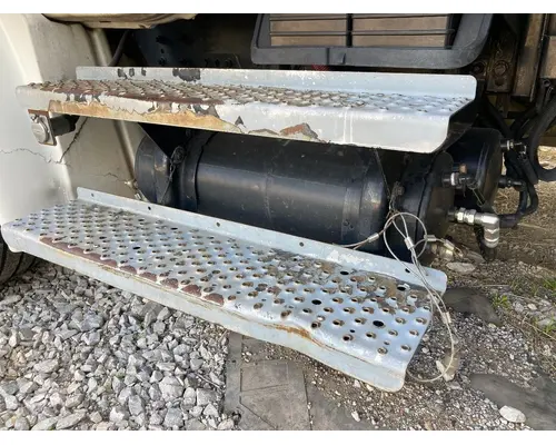 FREIGHTLINER M2-106 Engine Brackets, Misc.