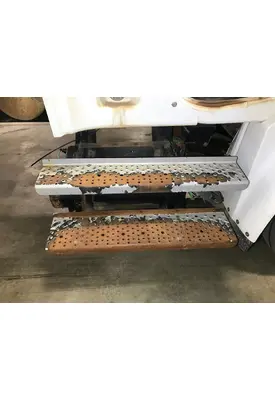 FREIGHTLINER M2-106 Engine Brackets, Misc.