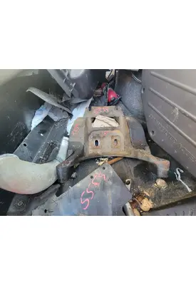 FREIGHTLINER M2 106 Engine Mounts