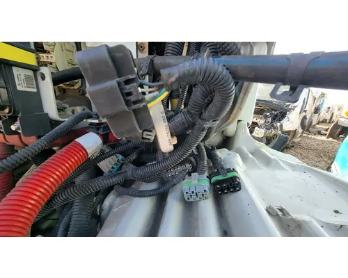 FREIGHTLINER M2 106 Engine Wiring Harness