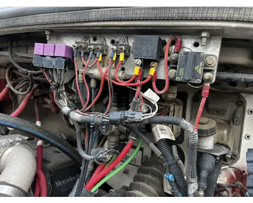 FREIGHTLINER M2 106 Engine Wiring Harness