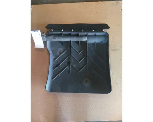 FREIGHTLINER M2 106 FENDER, QUARTERHALF REAR