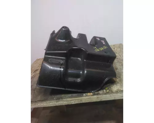 FREIGHTLINER M2 106 FENDER, SPLASH SHIELDGUARD