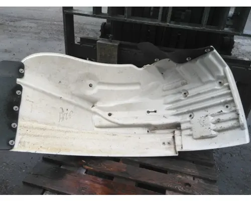 FREIGHTLINER M2 106 FENDER EXTENSION