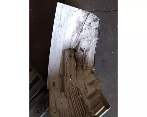 FREIGHTLINER M2 106 FENDER EXTENSION