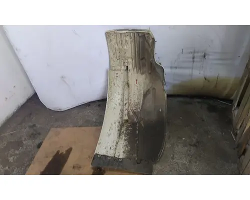 FREIGHTLINER M2 106 FENDER EXTENSION