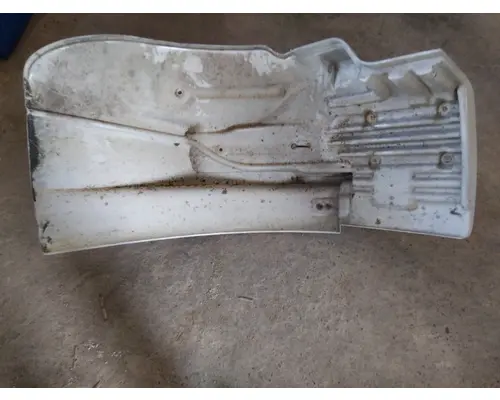 FREIGHTLINER M2 106 FENDER EXTENSION