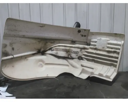 FREIGHTLINER M2 106 FENDER EXTENSION