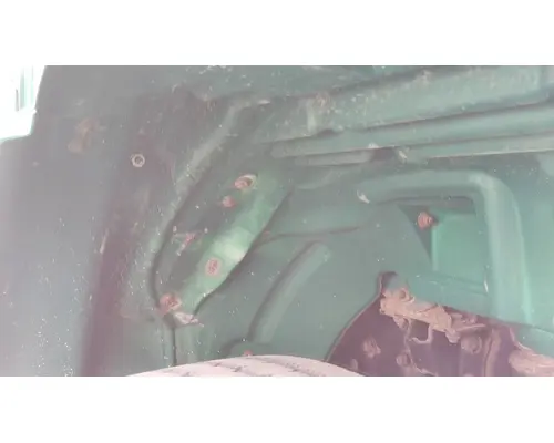 FREIGHTLINER M2 106 FENDER EXTENSION