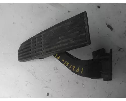 FREIGHTLINER M2 106 FOOT PEDAL