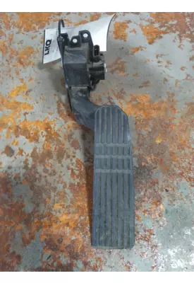 FREIGHTLINER M2 106 FOOT PEDAL