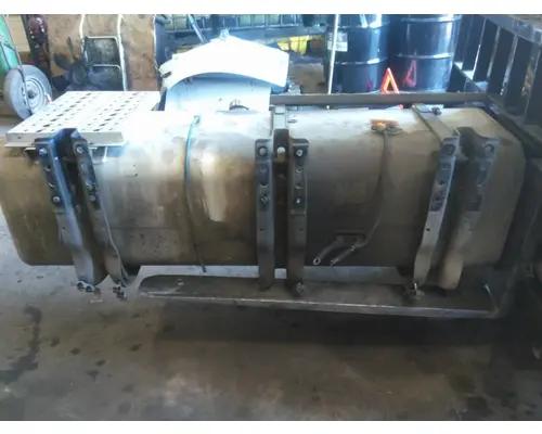 FREIGHTLINER M2 106 FUEL TANK