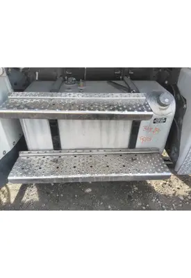 FREIGHTLINER M2 106 FUEL TANK