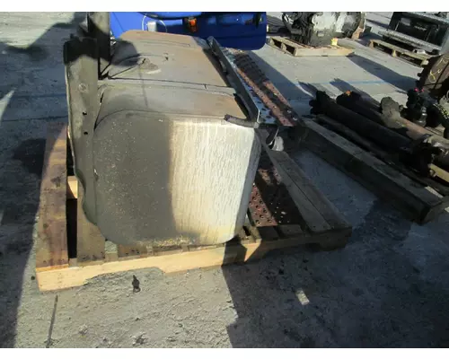 FREIGHTLINER M2 106 FUEL TANK