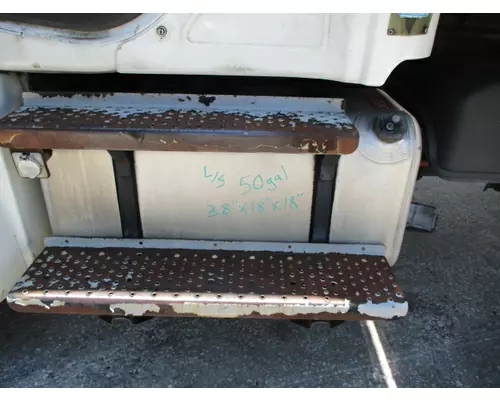 FREIGHTLINER M2 106 FUEL TANK