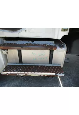 FREIGHTLINER M2 106 FUEL TANK