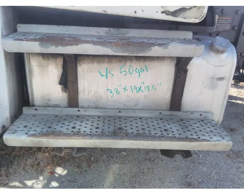 FREIGHTLINER M2 106 FUEL TANK