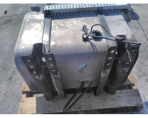 FREIGHTLINER M2 106 FUEL TANK