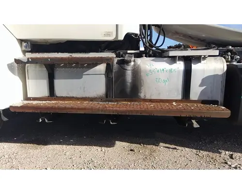 FREIGHTLINER M2 106 FUEL TANK