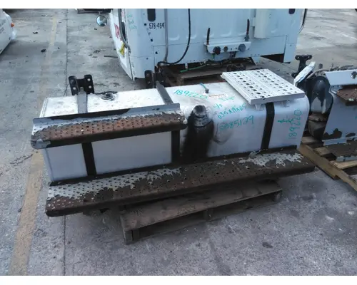 FREIGHTLINER M2 106 FUEL TANK