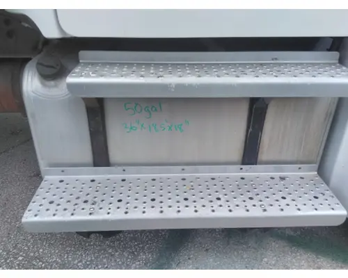 FREIGHTLINER M2 106 FUEL TANK