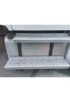 FREIGHTLINER M2 106 FUEL TANK