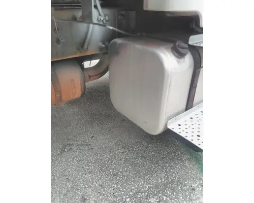 FREIGHTLINER M2 106 FUEL TANK