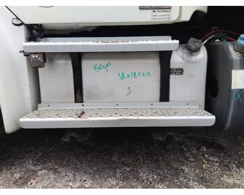 FREIGHTLINER M2 106 FUEL TANK