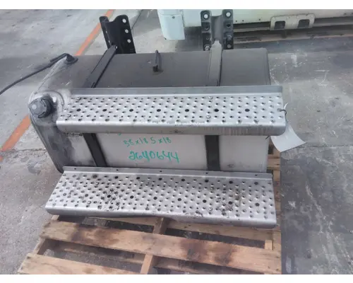FREIGHTLINER M2 106 FUEL TANK