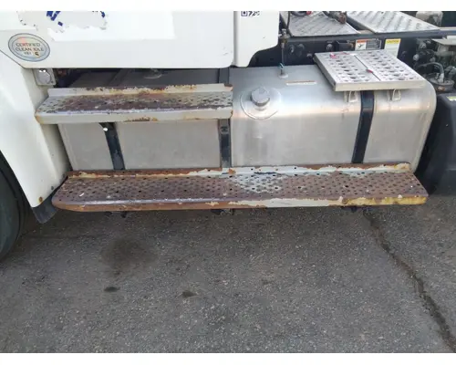 FREIGHTLINER M2 106 FUEL TANK