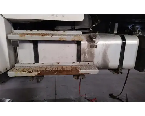 FREIGHTLINER M2 106 FUEL TANK