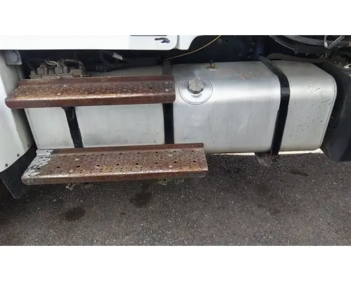 FREIGHTLINER M2 106 FUEL TANK