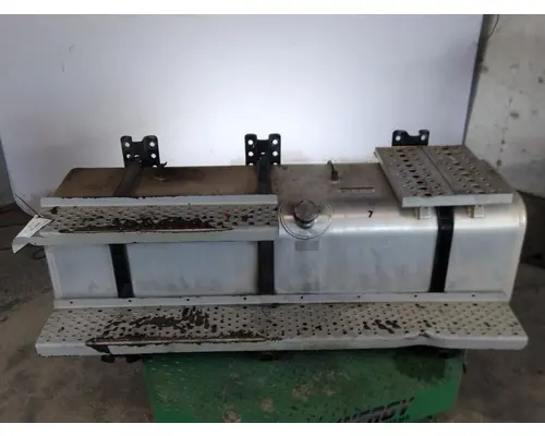 FREIGHTLINER M2 106 FUEL TANK