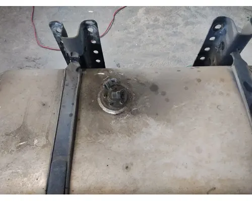 FREIGHTLINER M2 106 FUEL TANK