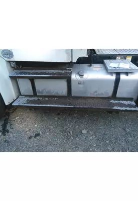 FREIGHTLINER M2 106 FUEL TANK