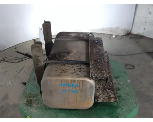 FREIGHTLINER M2 106 FUEL TANK