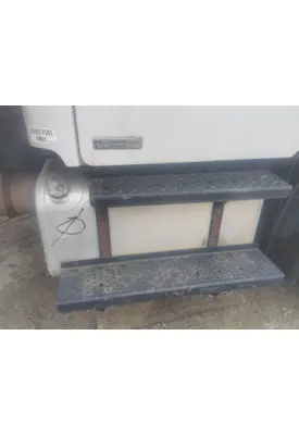 FREIGHTLINER M2 106 FUEL TANK