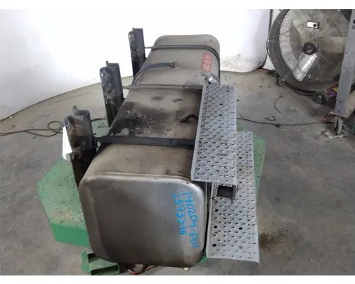 FREIGHTLINER M2 106 FUEL TANK