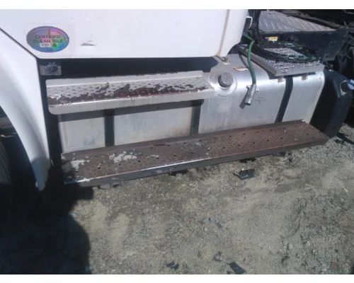 FREIGHTLINER M2 106 FUEL TANK