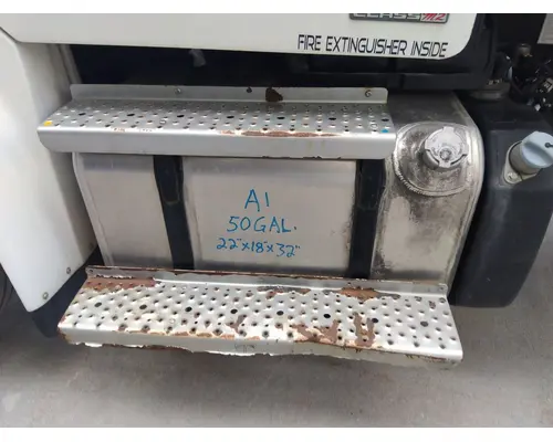 FREIGHTLINER M2 106 FUEL TANK