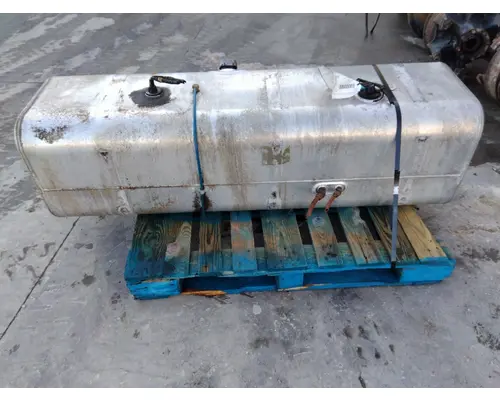 FREIGHTLINER M2 106 FUEL TANK