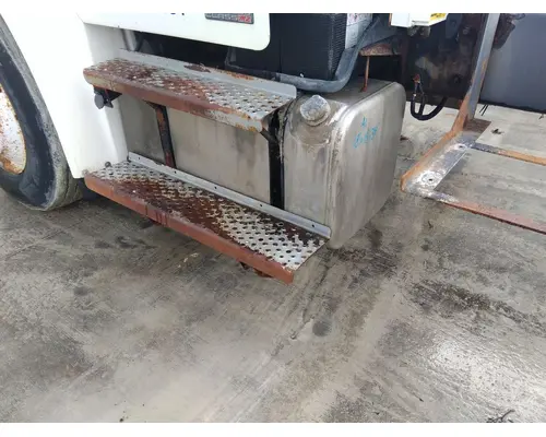 FREIGHTLINER M2 106 FUEL TANK