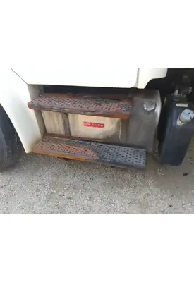 FREIGHTLINER M2 106 FUEL TANK