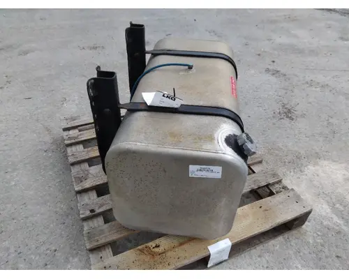 FREIGHTLINER M2 106 FUEL TANK