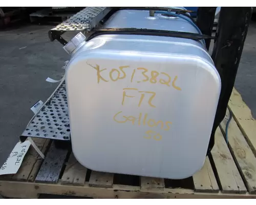 FREIGHTLINER M2 106 FUEL TANK