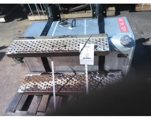 FREIGHTLINER M2 106 FUEL TANK