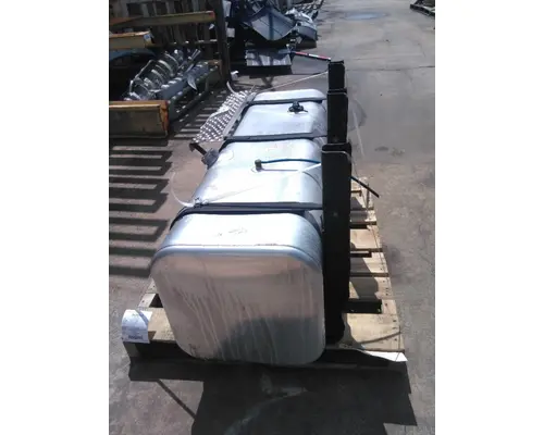 FREIGHTLINER M2 106 FUEL TANK