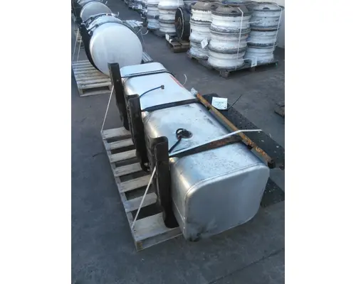 FREIGHTLINER M2 106 FUEL TANK