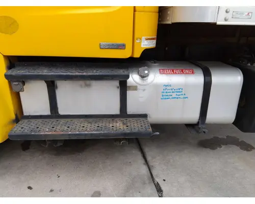 FREIGHTLINER M2 106 FUEL TANK